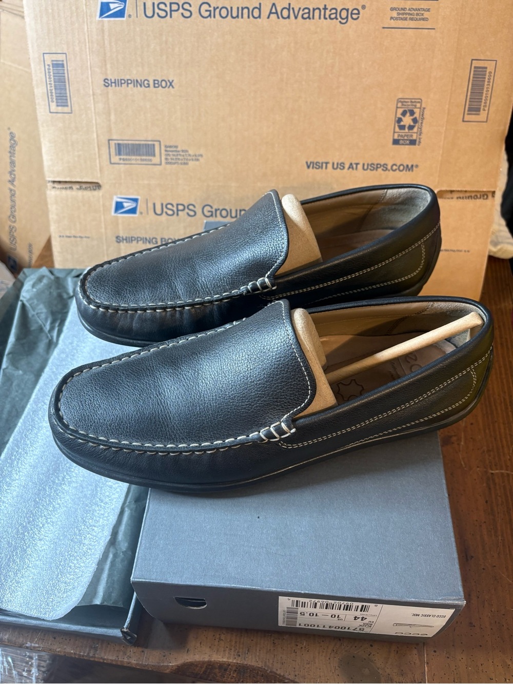 ECCO Classic Moc Driving Loafer Size 10-10.5 Black Mens Nordstrom Brand New
